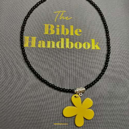 Bead Necklace- Flower- Charm "Daisy"