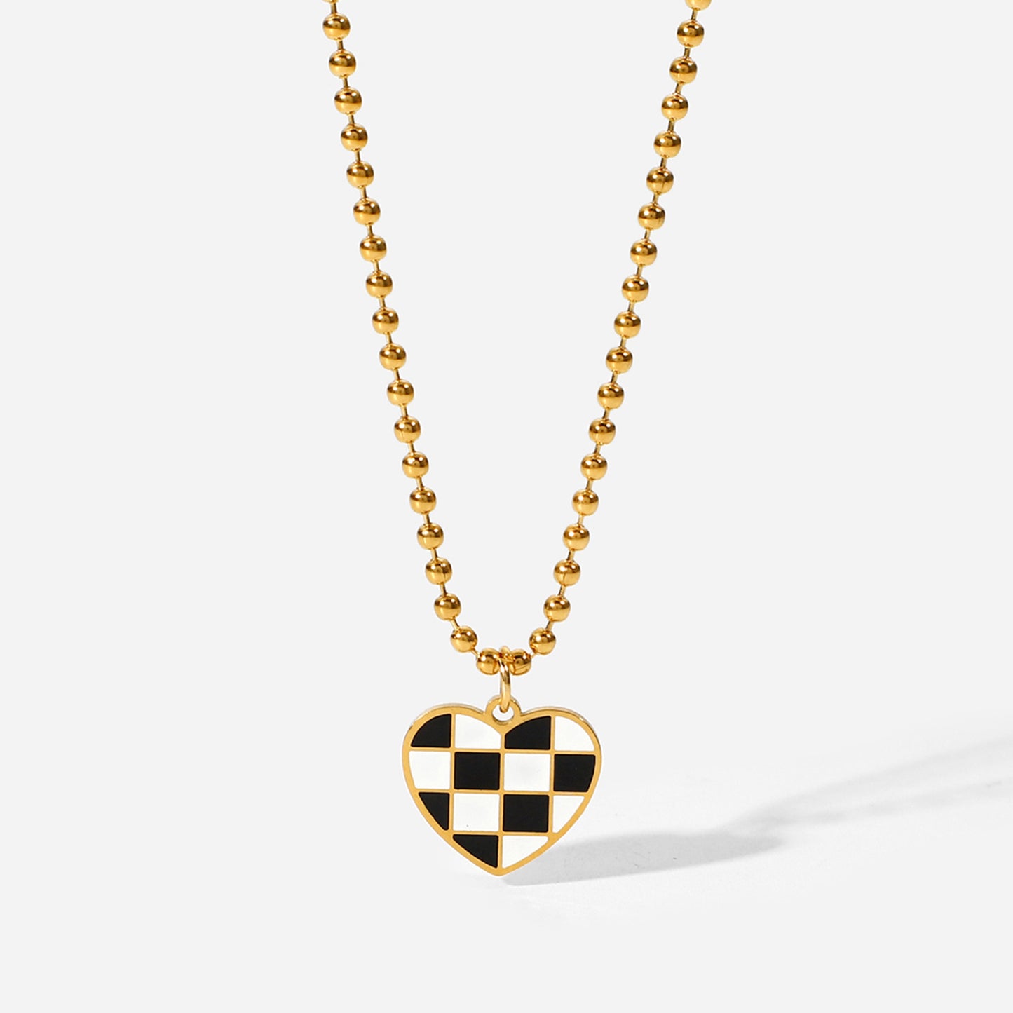 Necklace Checkers B & W
